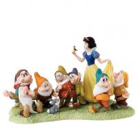 Snow White & Seven Dwarves Disney Figure Diorama  Sněhurka a sedm trpaslíků sousoší