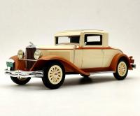 Dodge Eight DG Coupe 1931 Beige Old-Time Livery 1/18 Die-Cast Vehicle
