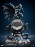 Batman On Batsignal The Zack Snyders Justice League Deluxe Art Scale 1/10 Statue Diorama