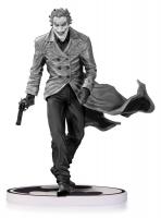 The Joker Lee Bermejo Black & White 2nd Edition Statue