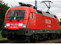 Railion Logistics DB #182 002-6 HO Cherry Red Scheme Class 182 (1116, 470) Taurus Electric Locomotive for Model Railroaders Inspiration
