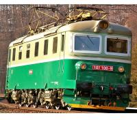 České Dráhy ČD #181 100-9 Šestikolák Light & Dark Green Scheme Class E669.1 Electric Locomotive for Model Railroaders Inspiration