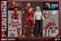 Gwyneth Paltrow As Virginia Pepper Potts & Mark IX The Iron Man 3 Sixth Scale Collectible Figure (2-Unit Pack)