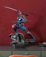Deathstroke Atop A Teen Titans Themed  Base Premium Format Figure