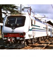 Trenitalia SpA FS #464.282 HO VIVALTO White Green Blue Stripes Ribbed Scheme Class E 464 Electric Locomotive DCC & Sound