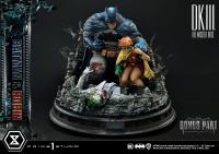 Batman & Robin The Dark Knight III Master Race Dead End Ultimate Bonus Ultimate Premium Masterline Statue Diorama