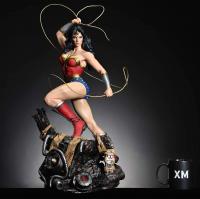 Wonder Woman Atop A Destroyed Wreckage Base Premium Collectibles Quarter Scale Statue Diorama
