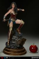 Gal Gadot As Wonder Woman The Dawn of Justice Premium Format Figure
