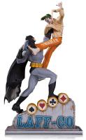Batman vs. The Joker Laff-Co Battle Statue Diorama
