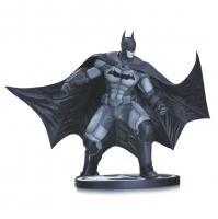 Batman Arkham Origins Black & White Statue