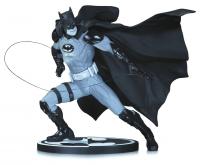 Batman Ivan Reis Black & White Statue