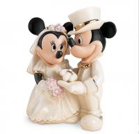 Mickey & Minnie The Wedding Ring Statue Diorama
