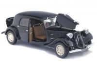 Citroën Traction Avant 11CV Black Old-Time Livery 1/18 Die-Cast Vehicle