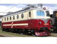 České Dráhy ČD #140 076-1 Bobina Ivory Cherry Red Scheme Class E 499.0 Electric Locomotive for Model Railroaders Inspiration