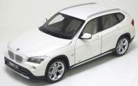 BMW X1 xDrive 28i (E84) Mineral White 1/18 Die-Cast Vehicle