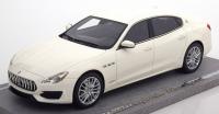 Maserati Quattroporte Gran Sport White 1/18 Die-Cast Vehicle