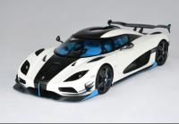 Koenigsegg Agera RS1 White & Pearl White & Red 1/18 Die-Cast Vehicle