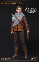 Jennifer Lawrence As Katniss Everdeen Hunting The Hunger Games Catching Fire Sixth Scale Collectible Figure