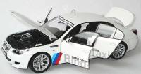 BMW M5 E60 M 2008 Nurburgring Racing Taxi White 1/18 Die-Cast Vehicle
