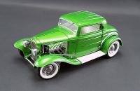 Ford 3 Window 1932 Grand National Deuce 6 Green 1/18 Die-Cast Vehicle