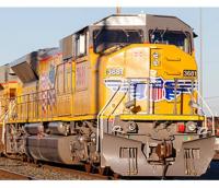 Union Pacific UP #3681 HO U.S. Flag Yellow Scheme Class G2 SD90MAC Diesel-Electric Locomotive DCC & Soundtraxx