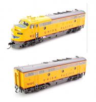 Union Pacific UP #912+910C FP7A+F7B HO Grey Yellow Scheme Class EMD F7P Two-Section Diesel-Electric Locomotive DC (2-Unit Pack)