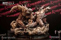 Eren & Armored Titan In Battle The Attack On Titan Elite Exclusive Statue Diorama