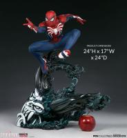 Peter Parker As Spider-Man In An Advanced Suit Third Scale Statue Diorama