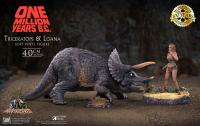 Triceratops & Loana The Raquel Welchs Cavegirl Battle Statue Diorama