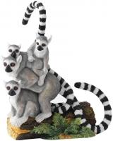 Lemur Family The Balancing Act Premium Figure Diorama 