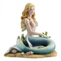 Mermaid Upon The Sea Floor Premium Figure Diorama