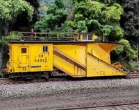 CR HO #64523 Weathered Yellow Maintenance-of-Way Russell Snowplow For Model Railroaders Inspiration  sněhový pluh