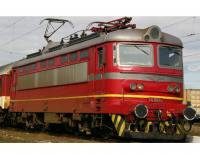Български държавни железници БДЖ BDZ #44.064-4 Plecháč Red White Blue Stripes Scheme Class 242 (S499.0) Bulgarian Electric Locomotive for Model Railroaders Inspiration
