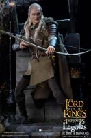 Legolas at Helms Deep The Lord of the Rings Sixth Scale Figure