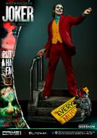 Arthur Fleck As The Joker Smiling On Staircase Masterline Third Scale Statue Diorama