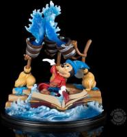 Sorcerer Mickey The Fantasia Q-Fig Max Elite Figure Diorama