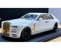 Rolls-Royce RR Cullinan Golden Stripes & White 1/18 Die-Cast Vehicle