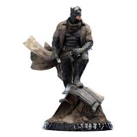 Batman In Zack Snyders Post Apocalypse Knightmare The Justice League Quarter Scale Statue Diorama