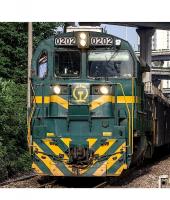 China Railway CNR 中国铁路总公司 #0300 Green Yellow Stripe Scheme Class ND5 (GE C36-7) Road-Switcher Diesel-Electric Locomotive for Model Railroaders Inspiration