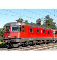 Schweizerische Bundesbahnen SBB/CFF/FFS #11617 (620 017-4)  Cherry Red Scheme Class Re 6/6 (Re 620) Heavy Freight Electric Locomotive for Model Railroaders Inspiration